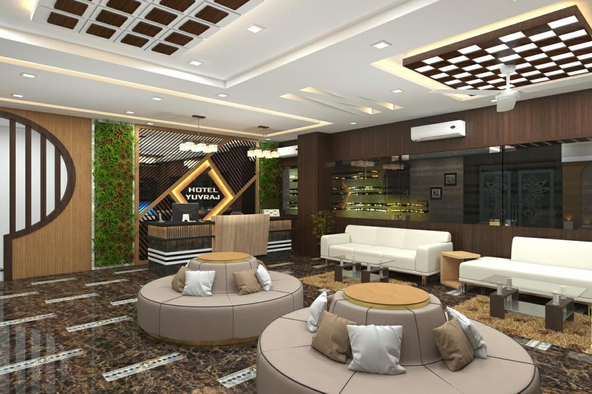 Hotel Yuvraj Grand Jabalpur Bagian luar foto